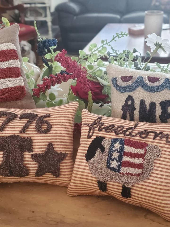 Onafhankelijkheid voor wholesale door Sew Cherished