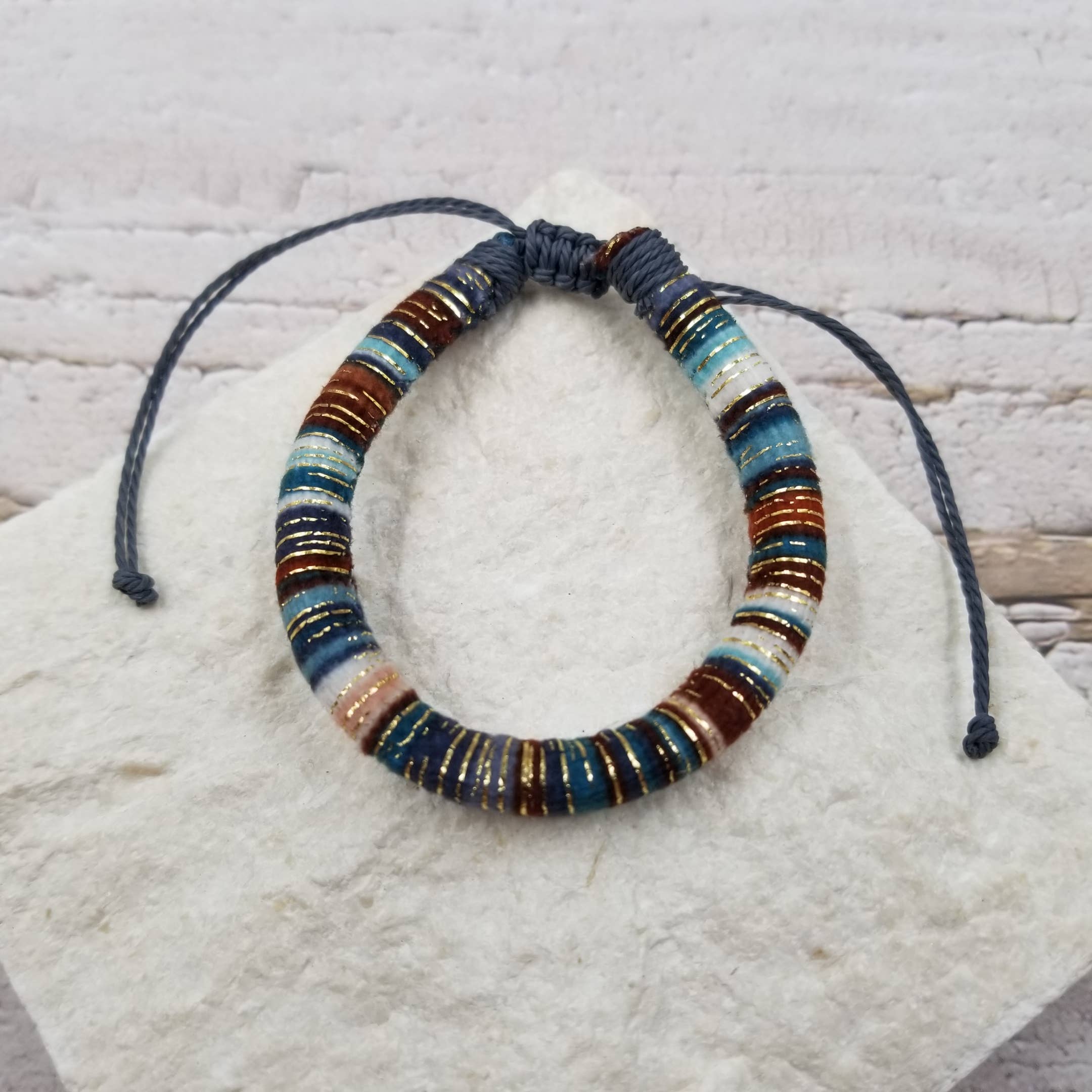 Treasure Wholesale - Wholesale Woven/Braided Bracelet - Boho Gold Wire Circle Friendship Bracelet1