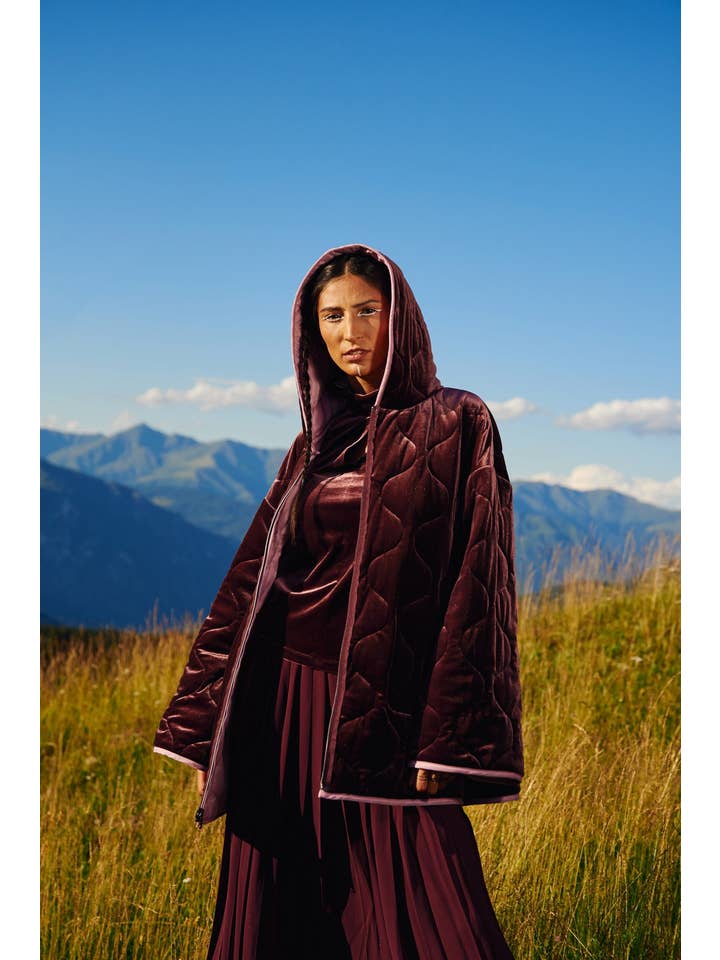 Erendira Italia Srl - Wholesale Puffer Jacket - Women's - MONTE BIANCO VARIOUS COLORS AVAILABLE7