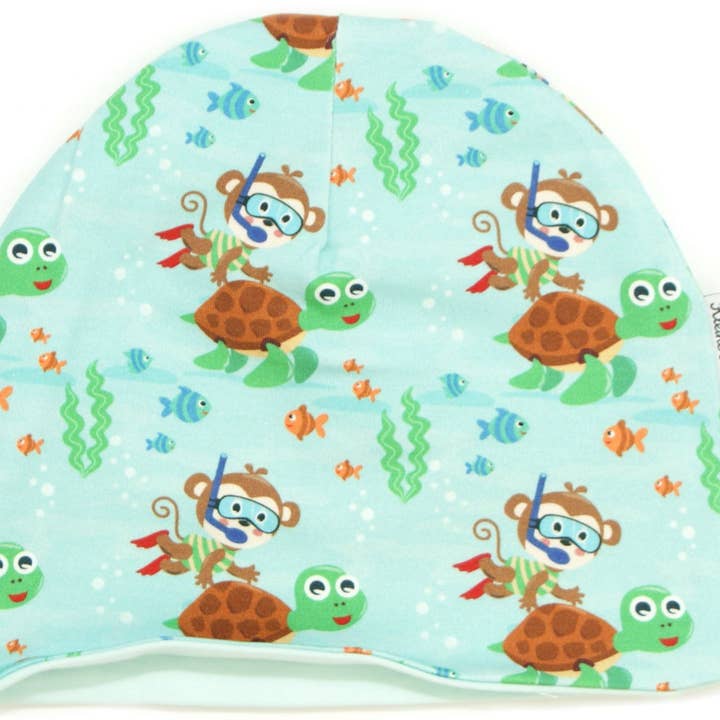 Berretto per bambini, motivo scimmietta, tartaruga subacquea, colore: azzurro per la vendita all'ingrosso da parte di Kleine Könige