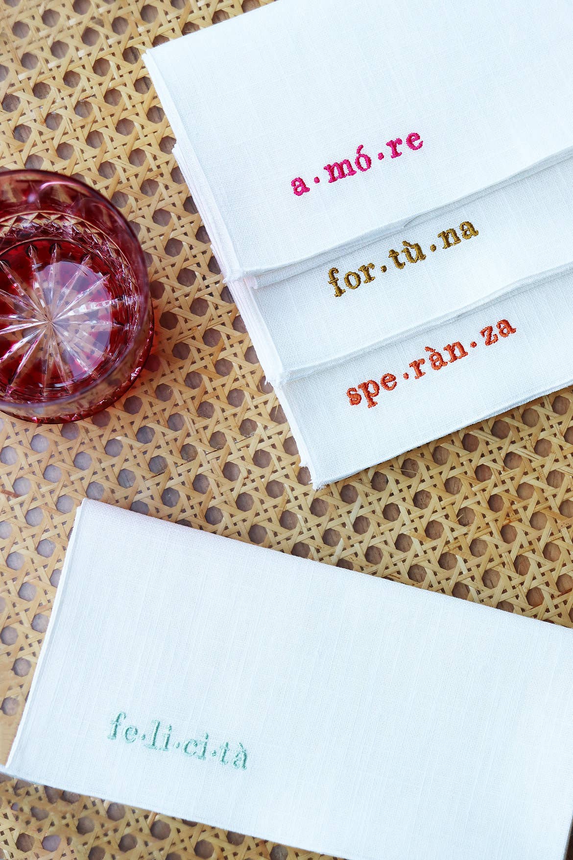 White PENSIERI pure linen napkin for wholesale on Faire5