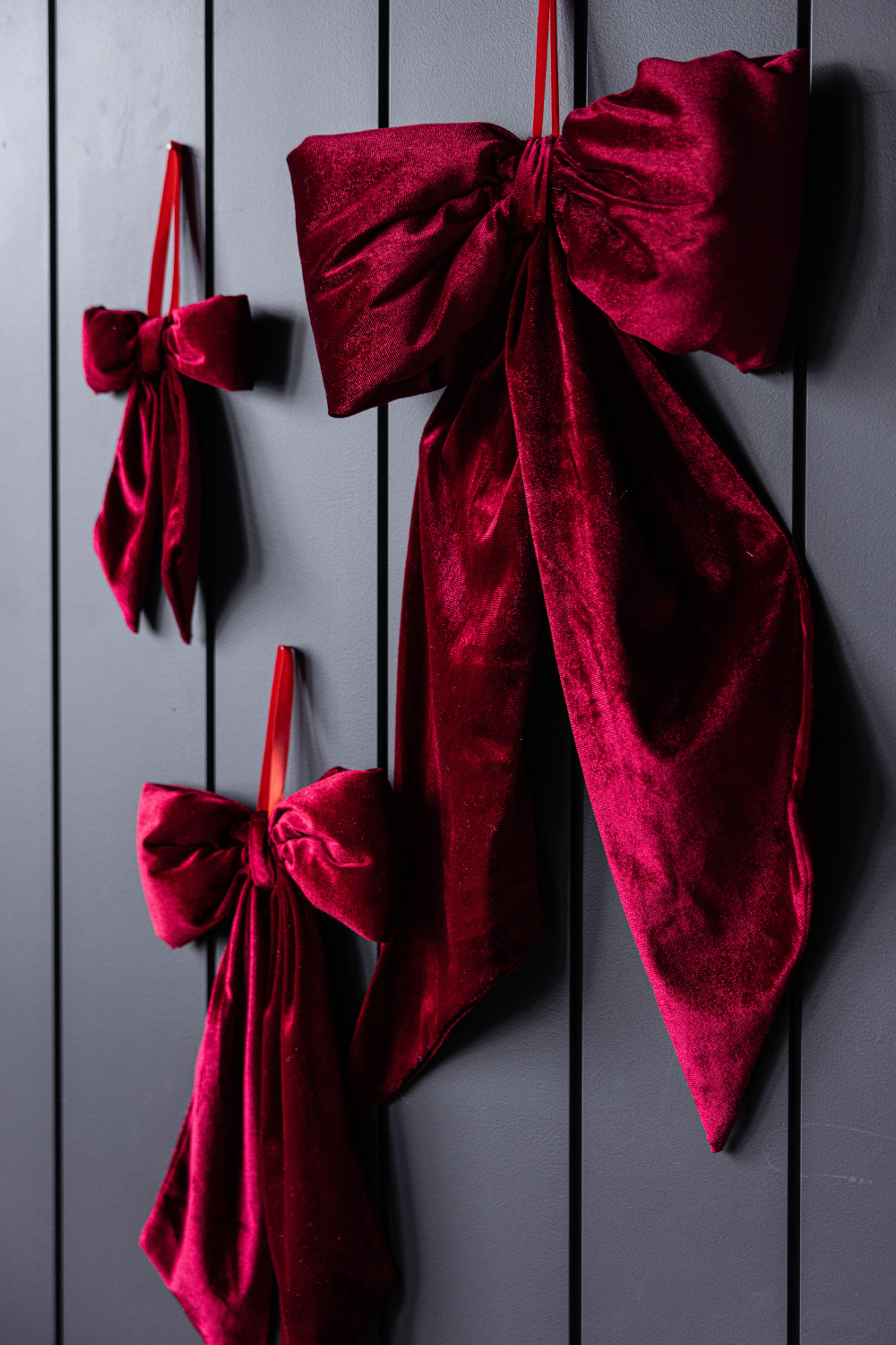 Luxe B Co - Wholesale Christmas Decoration - Bows Red Velvet Fabric4