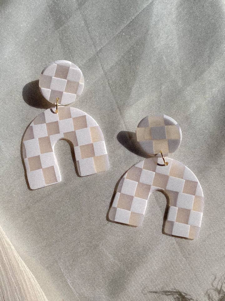 Chunky Arch in White + Cream Checker for wholesale by Corvega Clay Goods