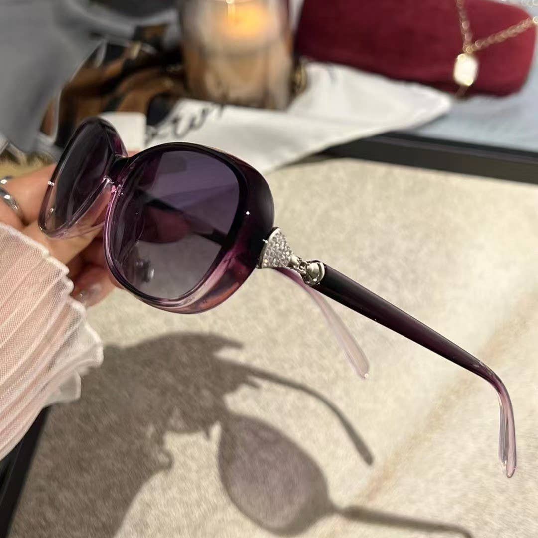 PEACH ACCESSORIES - Wholesale Sunglasses - Women's - Modern Sparkle Glam Sunglasses 75202