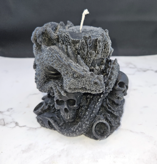 Twisted Candle Company - Wholesale Novelty Candle - Dragon Lair unscented beeswax candle2