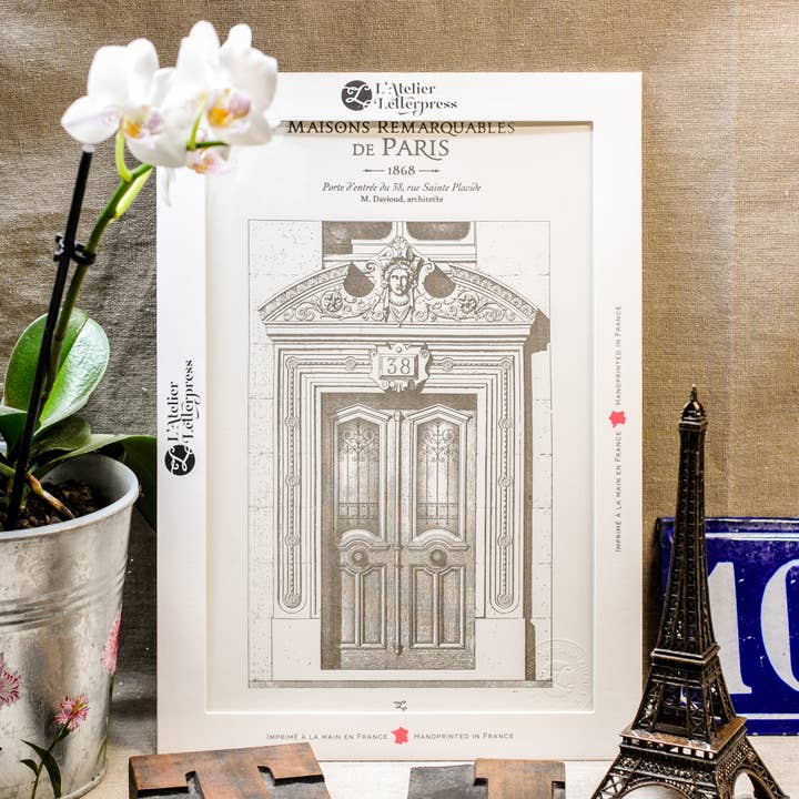 Letterpress Art Print Deur van het Parijse gebouw (architectuur) voor wholesale door L'Atelier Letterpress