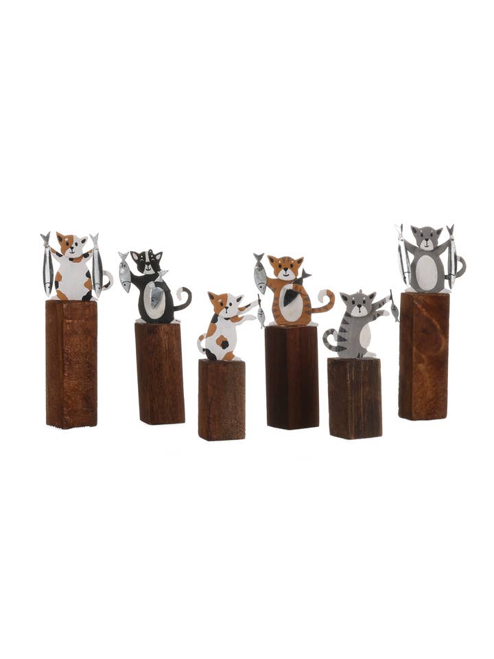 Mixed Cats with Fish On Posts (2 Of Each) for wholesale by Shoeless Joe Ltd