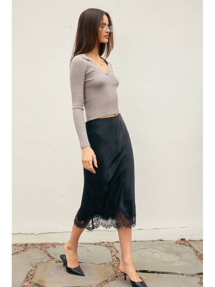 Dress Forum - Vente Jupe – femme - Jupe crayon en satin terne avec ourlet en dentelle (1)30