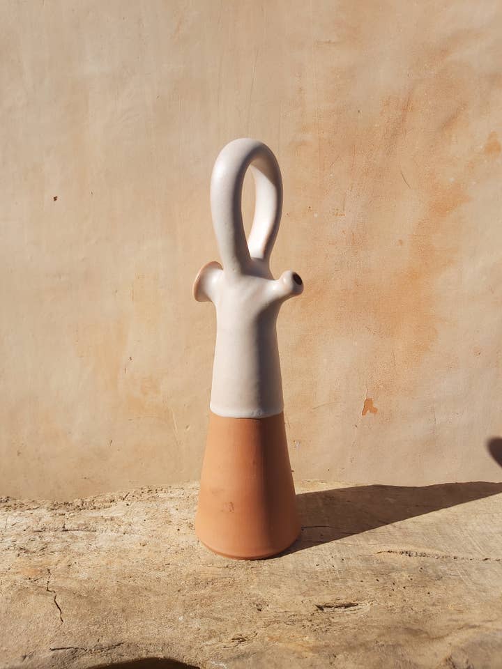 Field vase. for wholesale by Cerámica Roca Caus
