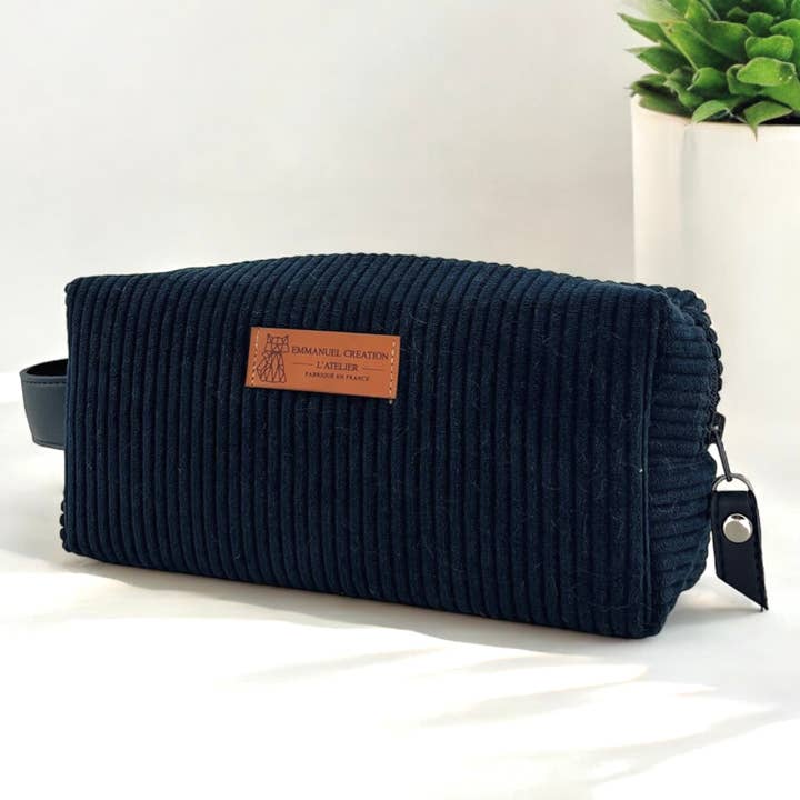 Nomad case S, “Corduroy” navy for wholesale by Emmanuel Création