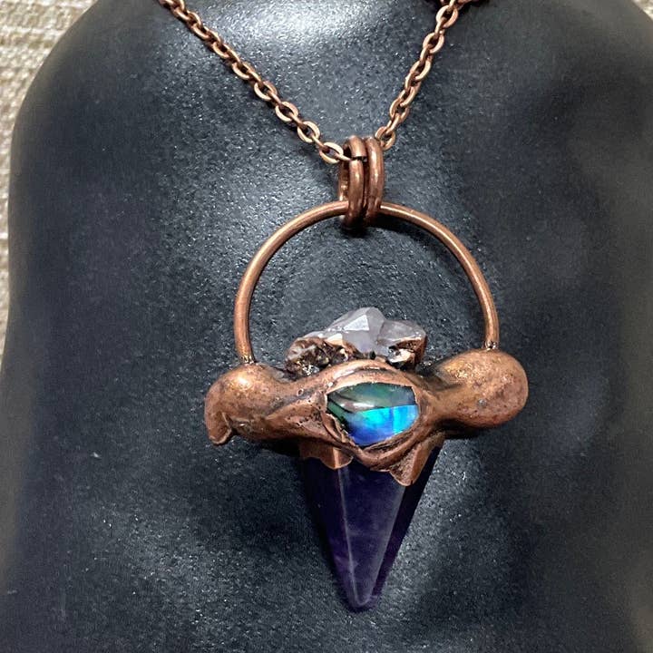 Gaia sacred hexagon amethyst necklace and other Purchase Wholesale miglior cibo umido gatti. Free Returns & Net 60 Terms on Faire trending on Faire.