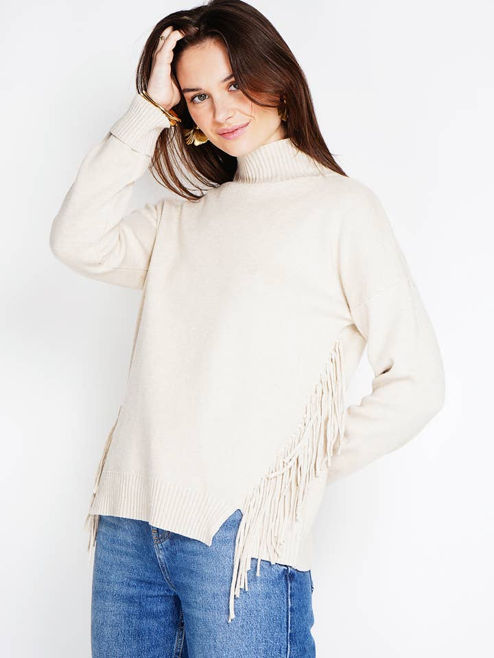 NOELINE - Wholesale Knit Sweater - Women's - Knit sweater with fringes 260123