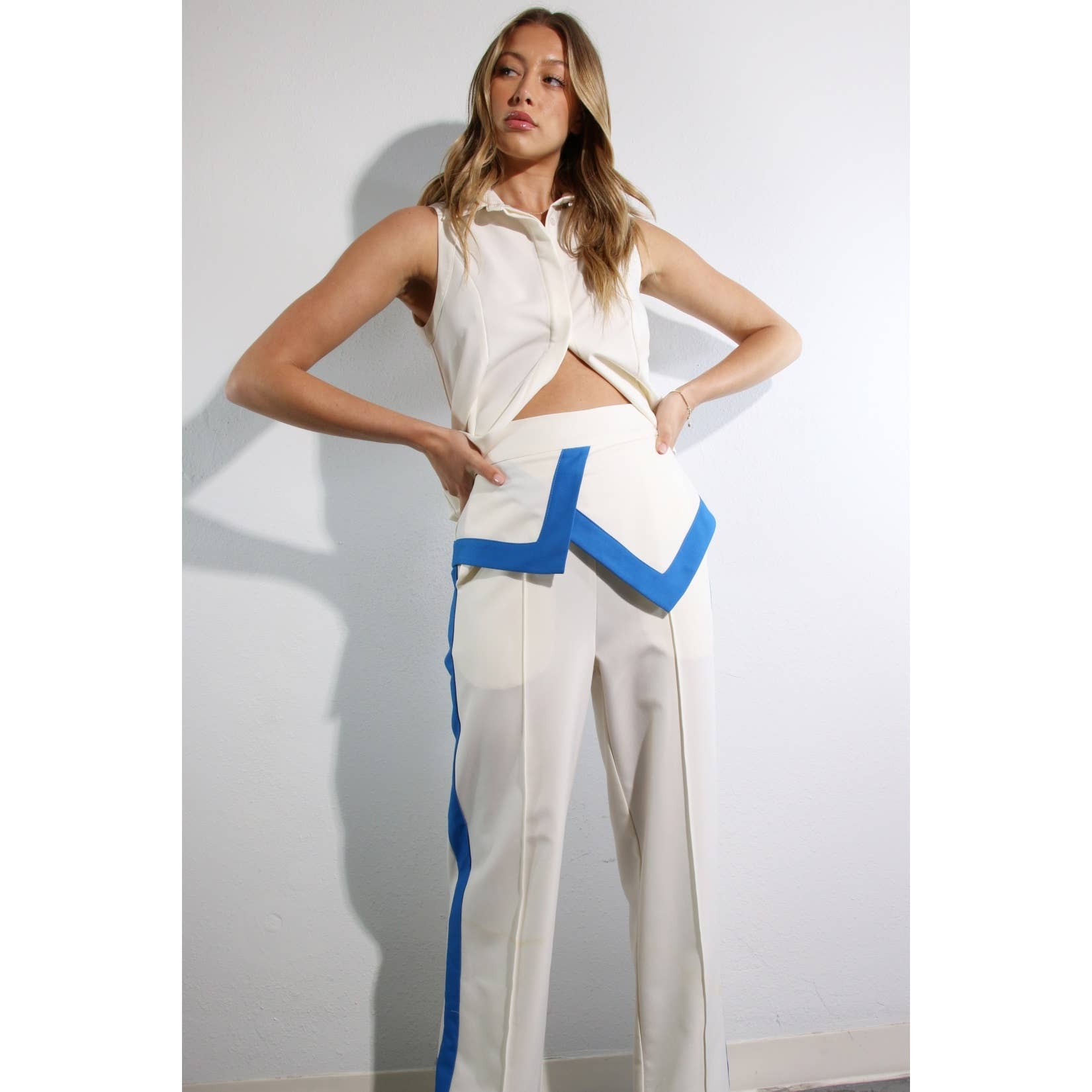 CREMA SET CAMICIE E PANTALONI in vendita all'ingrosso su Faire11