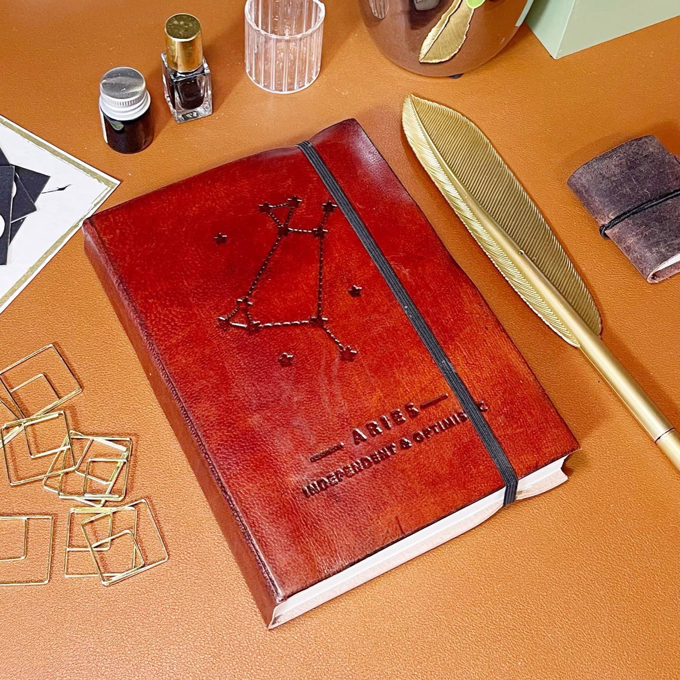 Soothi | Containers Of Creativity - Wholesale Dagboek/agenda - Zodiac Journals - Individuen2