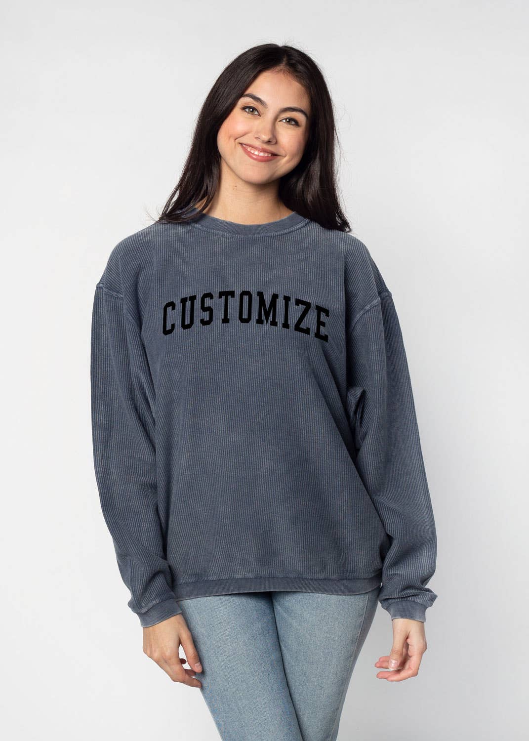 chicka-d – Großhandel Sweatshirt mit Grafikdruck – Damen – Die originale Custom Graphic Corded Crew, Collegiate Arc20