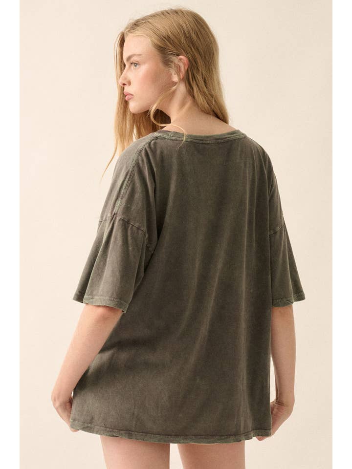 Promesa USA - Wholesale Screen Printed T-Shirt - Women's - Ornate Swan Vintage-Wash Oversize Graphic Tee