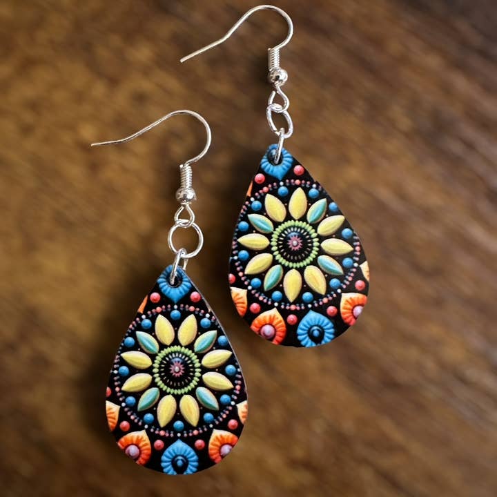 Boucles d'oreilles Mandala jaunes, Boucles d'oreilles Mandala pour la vente par Shades Jewelry & Gifts