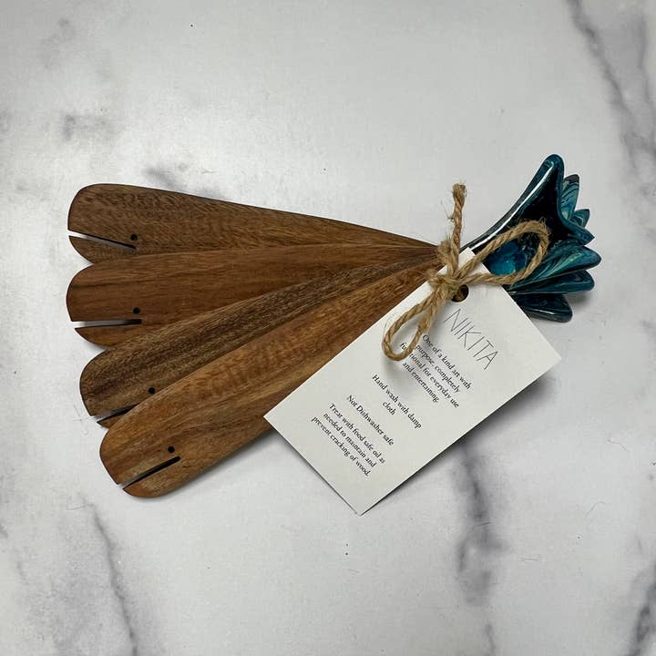 Nikita Fine Art LLC - Wholesale Cheese Spreader - Mocha Whale spreaders Set of 43