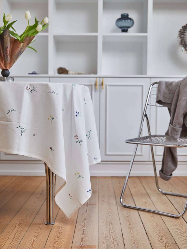 Flower Dug for wholesale by Blåmst