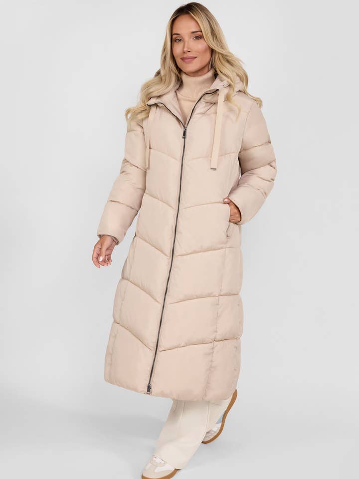 Dames lange gewatteerde winterjas met contrasterende rits en trekkoord capuchon grijs voor wholesale door Minoti sp. z o.o.