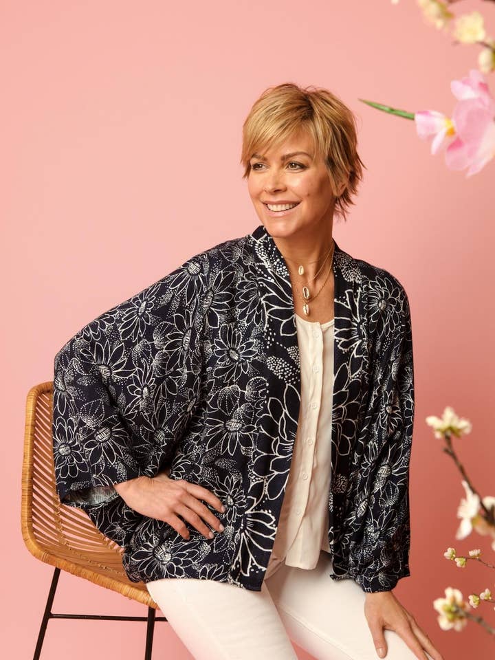 Biff Kimono de manga larga rayón estampado floral para venta al por mayor de SAACHI