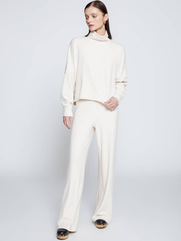 Stateside - Wholesale Knit top – Women's - Honeyluxe Flatback Rib Dropped Dolman Top in Cream1