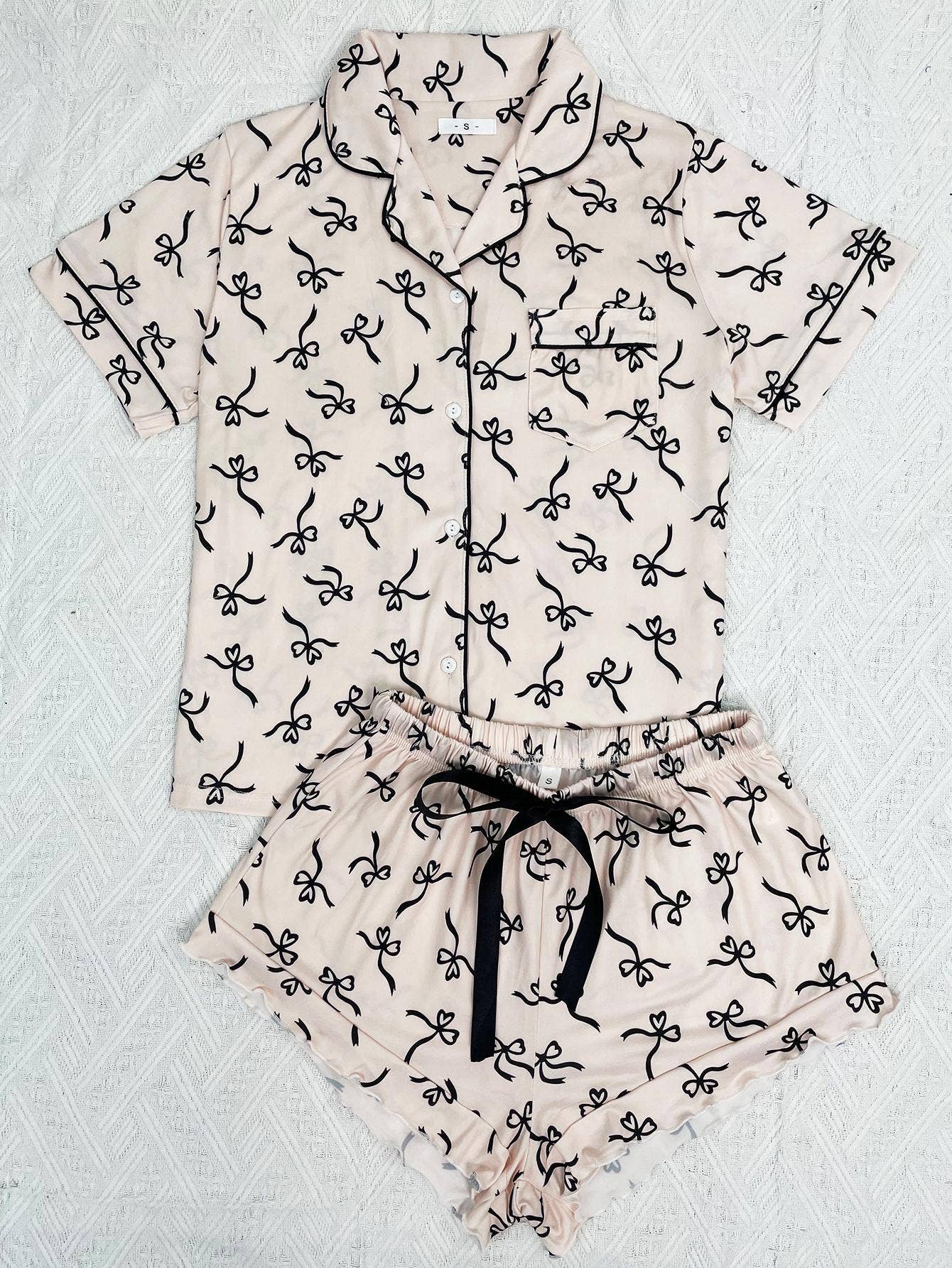 Begie Bow print pajamas 2 pcs t-shirt top & shorts set for wholesale on Faire0