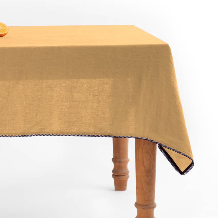 Live Linen – wholesale Tablecloth – Linen Monochrome Lace Tablecloth