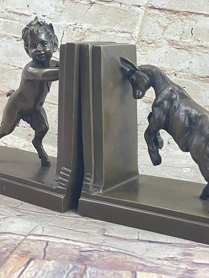 Baby Satyr Cherub en geit bronzen boekensteun sculptuur figuur mythologie 8 „x 8" voor wholesale door Bronzhaus