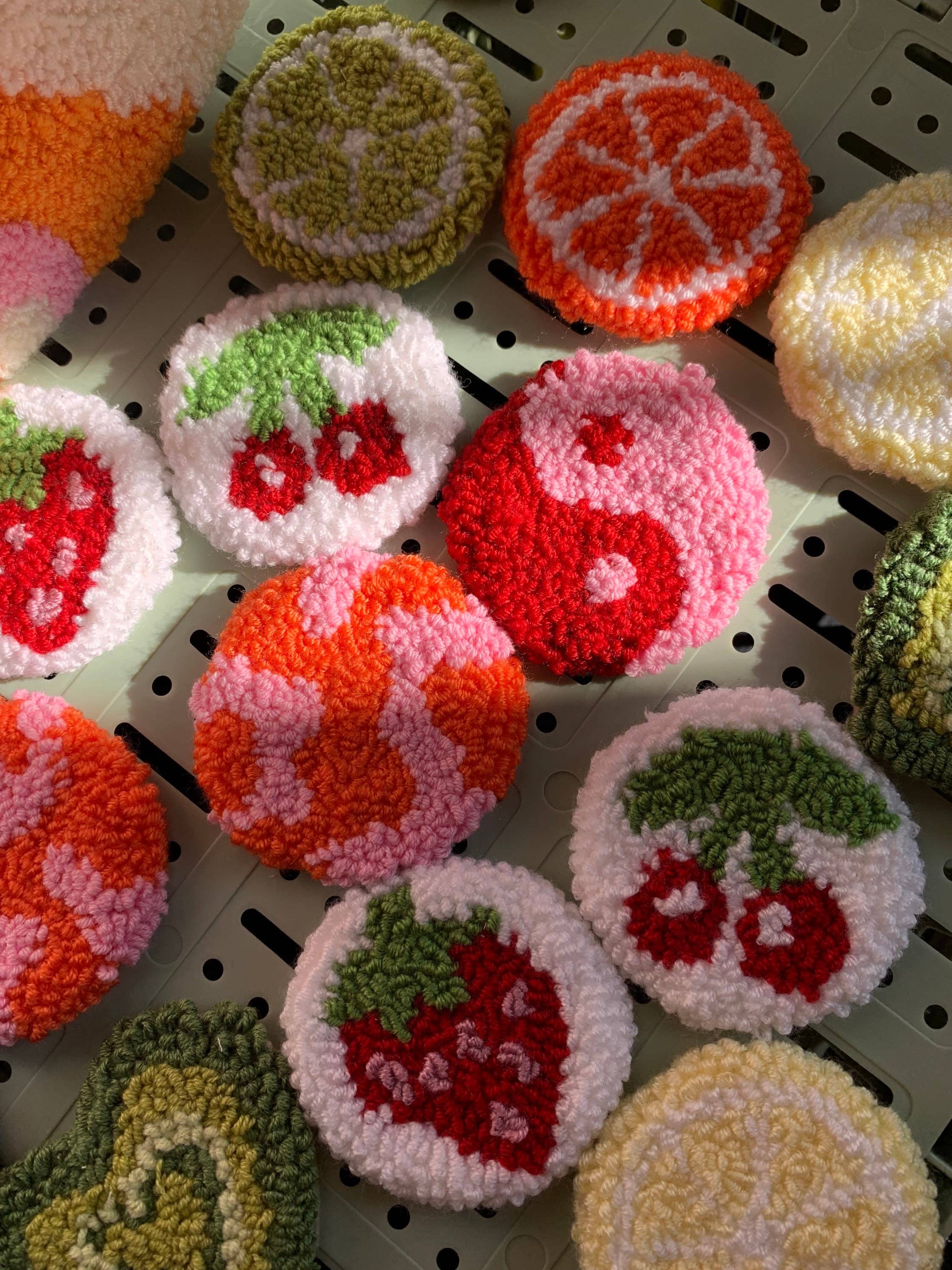 MUUDLAND – wholesale Car coaster – women's – Punch Needle Car Coasters, Set Of 2 Car Coasters, Mug2