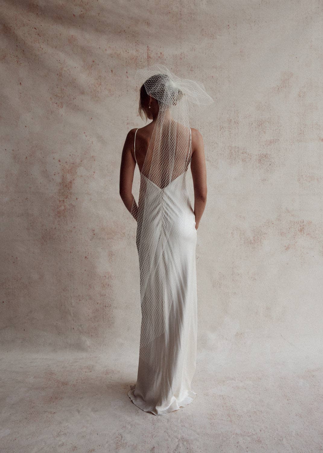 Dove Grey Accessories - Wholesale Veil - Women's - Tyler Silk White Bridal Veil Bow2