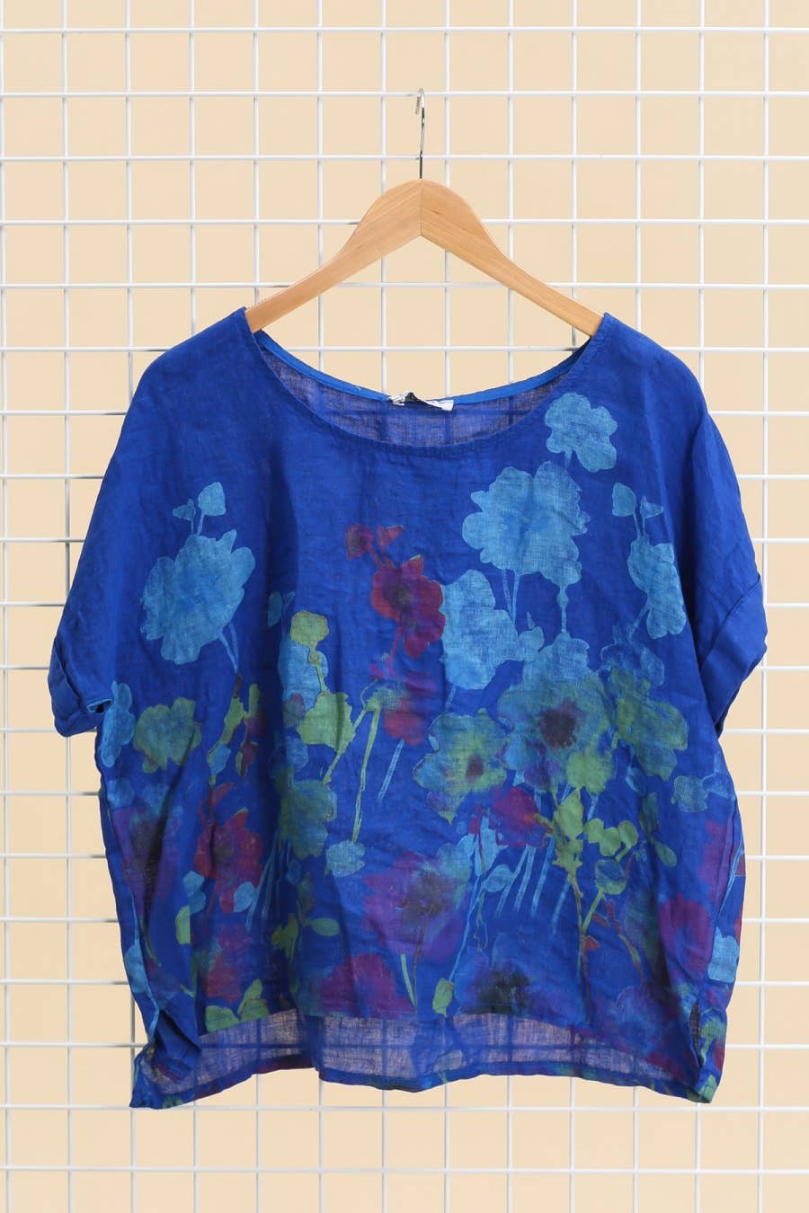 la maison des fibres naturelles – wholesale T-shirt – women's – Round neck printed linen T-shirt 23310 100% LINEN12