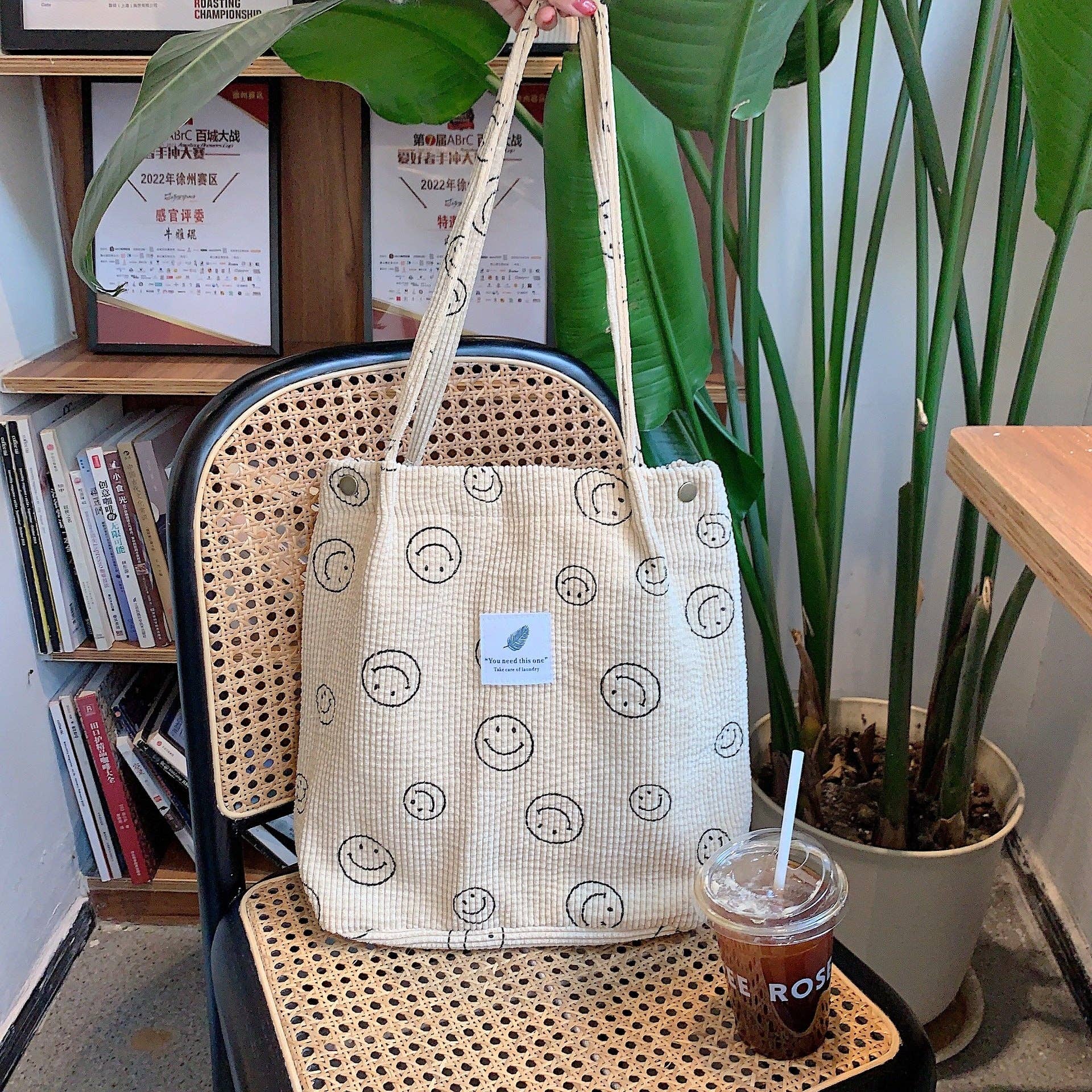 Funkyrel® Atzbranding Limited - Wholesale Tote Bag - Women's - Vintage Corduroy Smiley Face Shoulder Tote Bag3