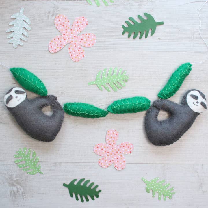 Crafty You Crafty Me – Großhandel Bastel-Nähset – Faultier Filz Girlande Kit