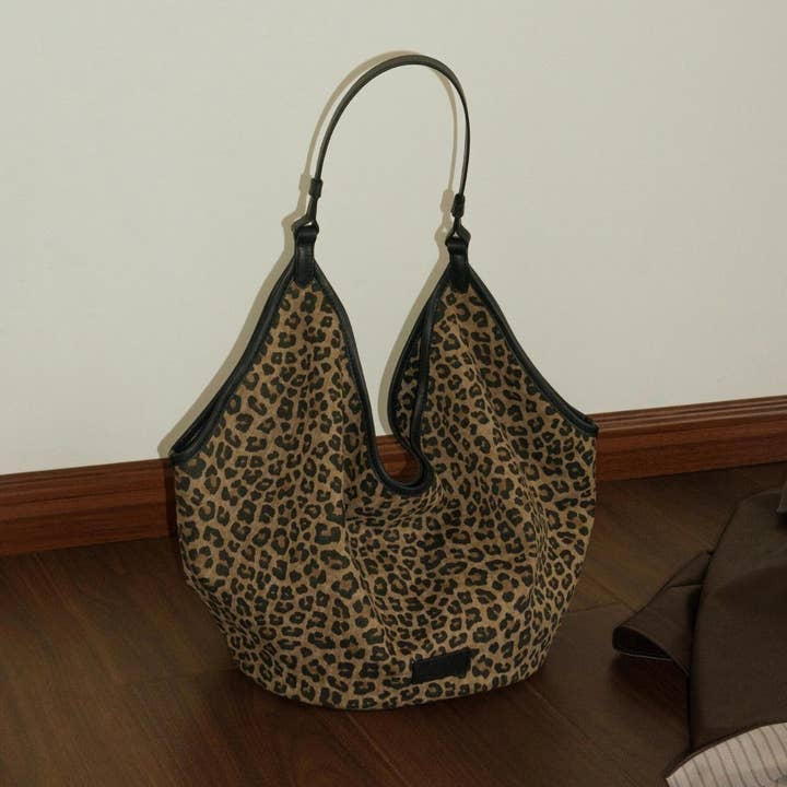 Leopard Print Large Capacity Tote Bag and other Purchase Wholesale leopard print tote. Free Returns & Net 60 Terms on Faire trending on Faire.
