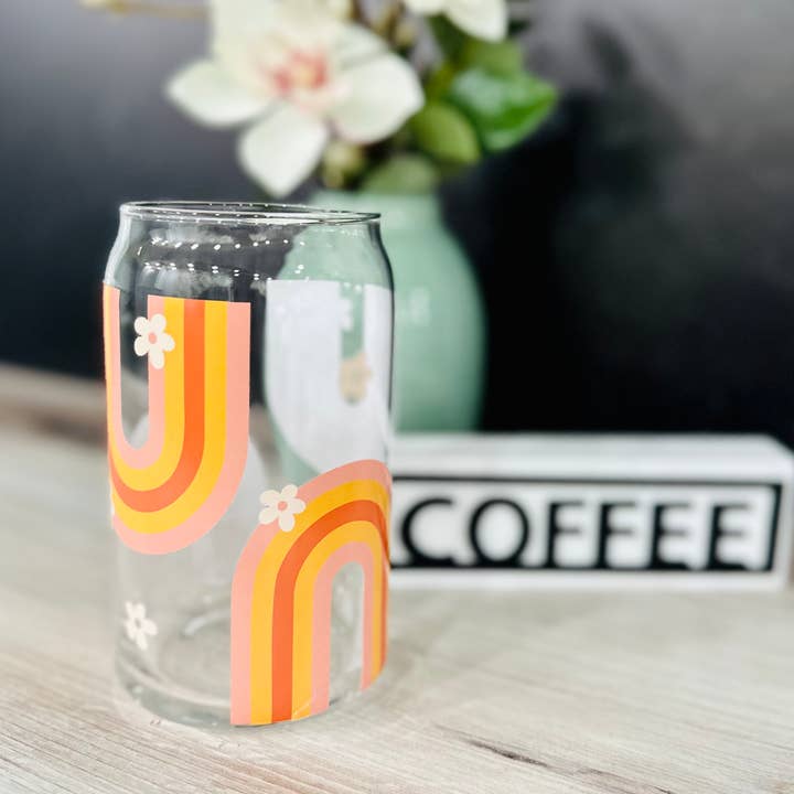 Tazza in vetro Retro Rainbow Beer Can per la vendita all'ingrosso da parte di Charlotte Nadine Creations