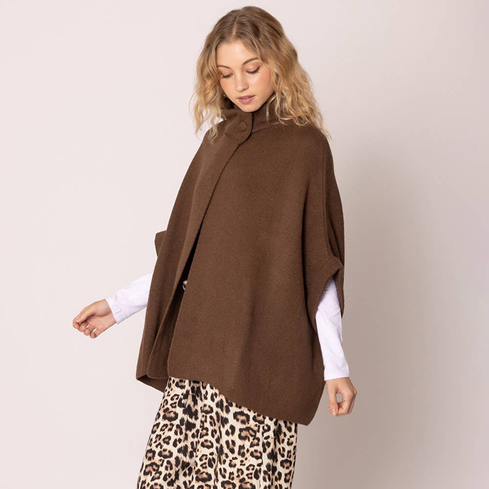 Sensibling Corp. - Wholesale Cardigan - Women's - Solid Neck Button Cardigan
0