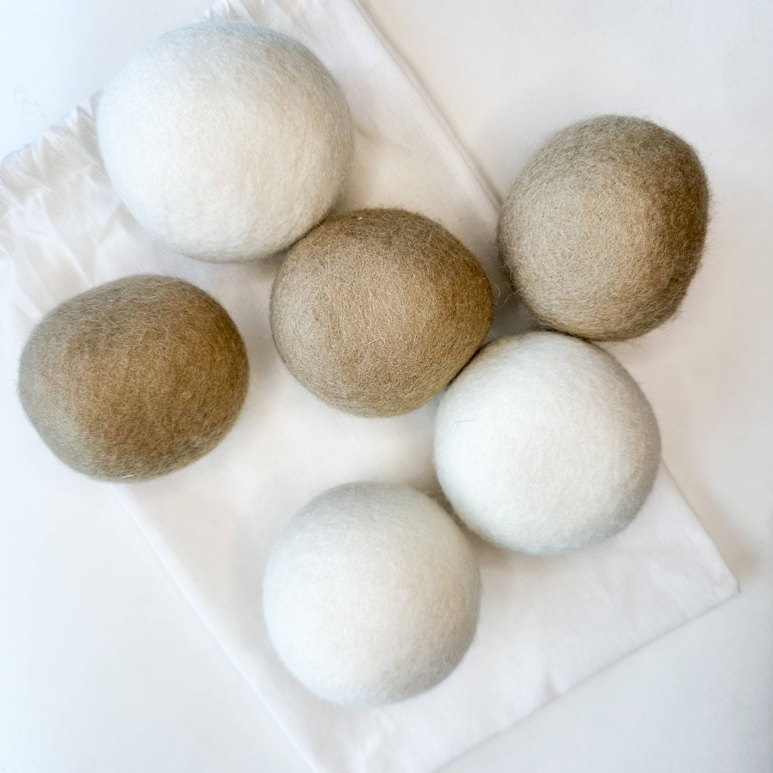 Smile Boutiques - Wholesale Dryer Balls - Natural Organic Handmade Wool Dryer Balls - Set of 64