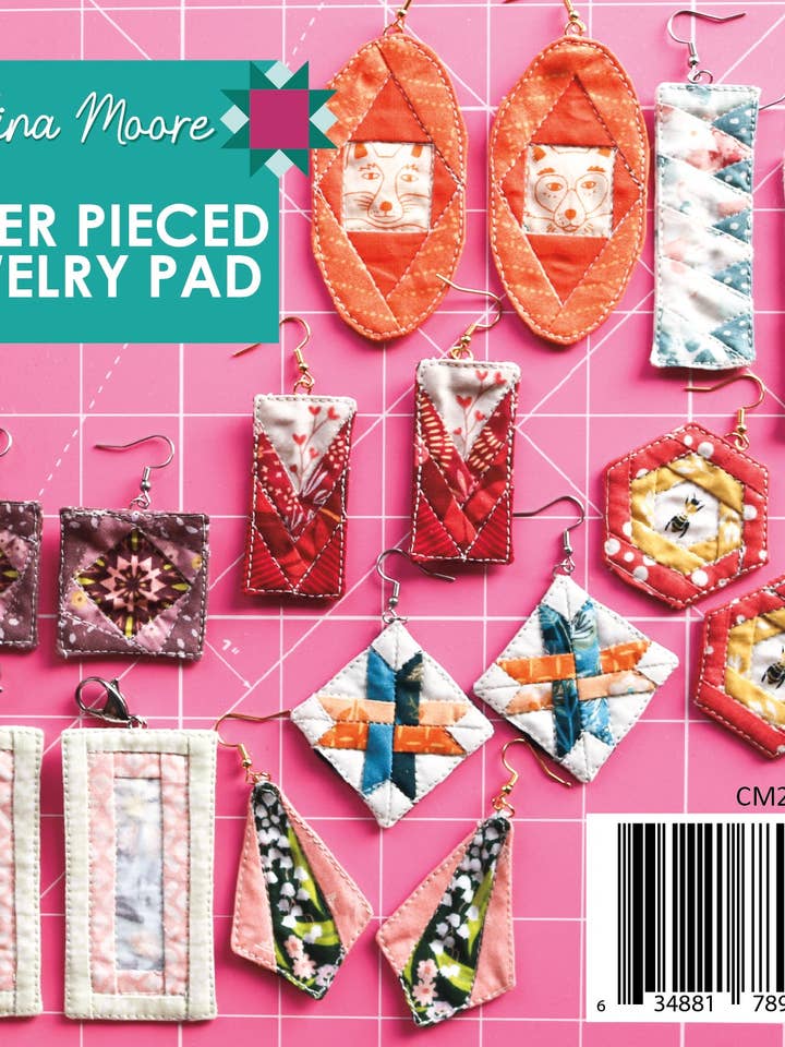 Coussin à Bijoux en Papier Piécé pour la vente par Carolina Moore