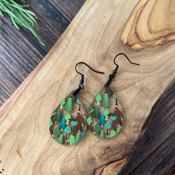 Chamness' Crafty Corner - Wholesale Dangle Earrings - Bigfoot Earrings8