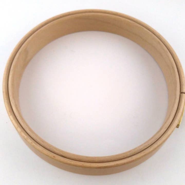 SGN Group LTD - Wholesale Embroidery/Cross Stitch Supplies - Embroidery Hoop 7/8", Cross Stitch Hoop 7/8", Needlepoint1
