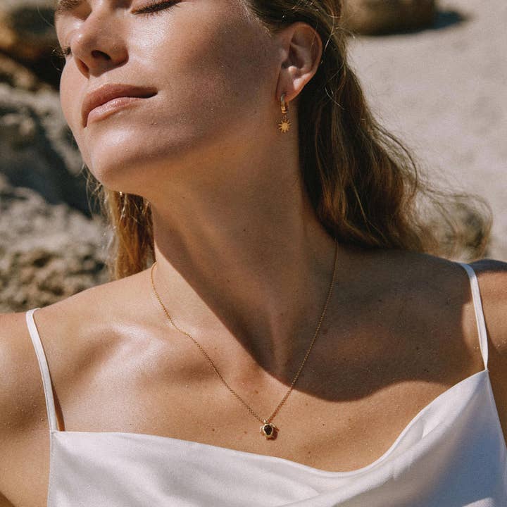 Agapée Jewelry - Vente Boucles d'oreilles pendantes - Boucles d'oreilles Cala | Bijoux en or, cadeau étanche4