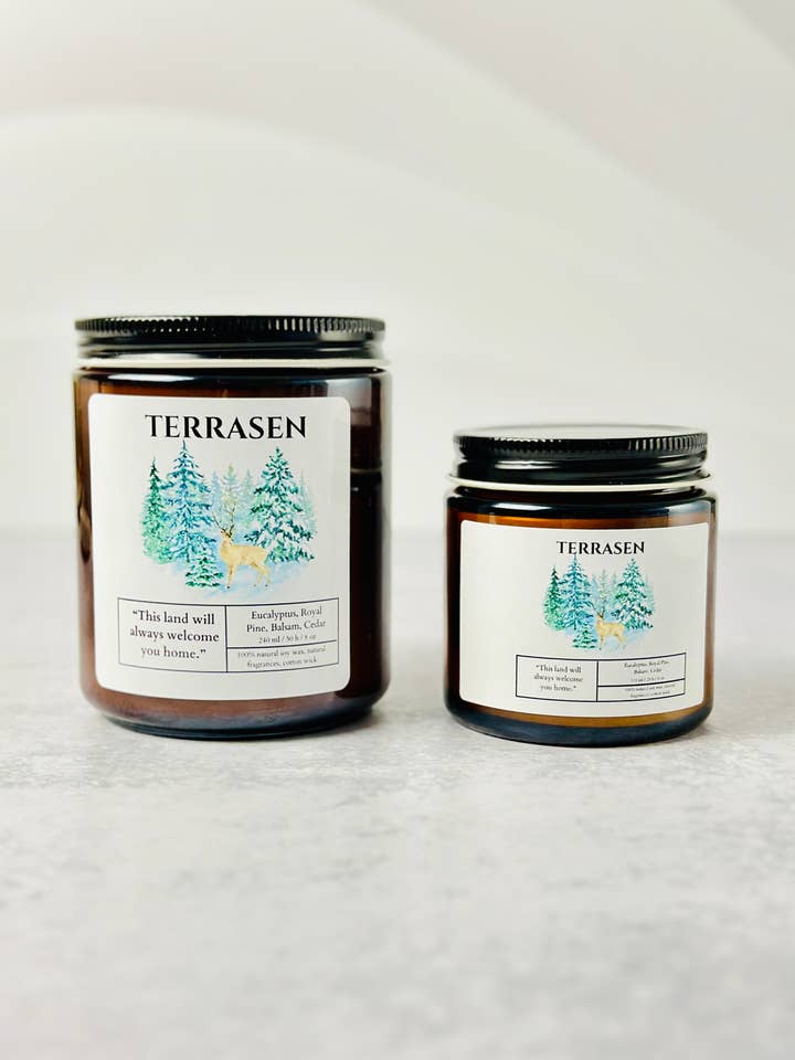 Terrasen scented candle, Officially Licensed Throne of Glass for wholesale by CurlyCandle