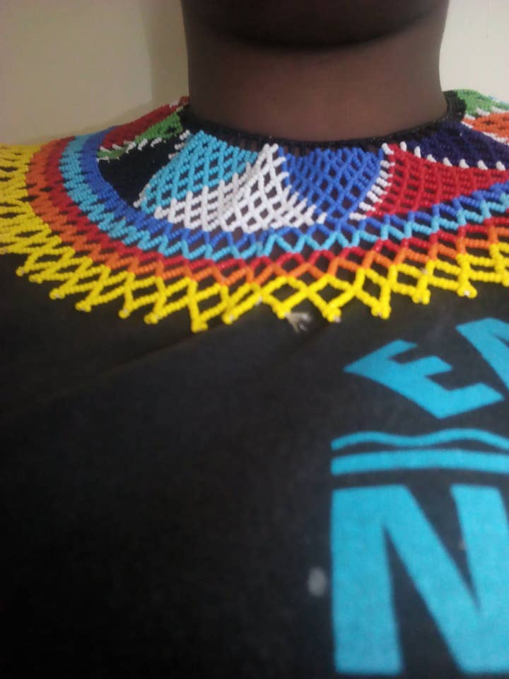 Handgemaakte Afrikaanse Zulu-kettingen met kralen, gemaakt in Kenia voor wholesale door Delight merchants