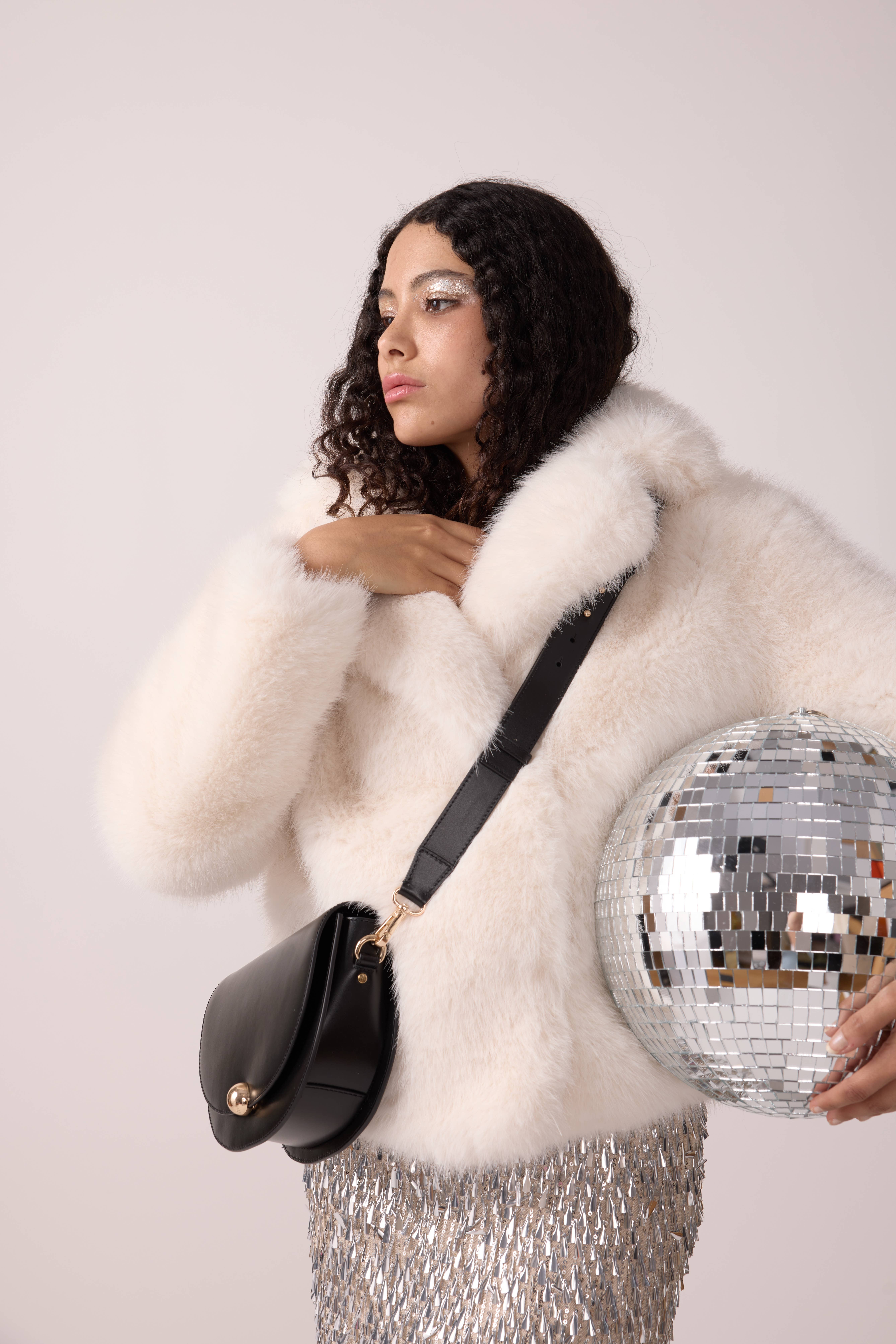 Maradji - Wholesale Shoulder Bag - Women's - NOA RECYCLED BLACK LEATHER BAG8