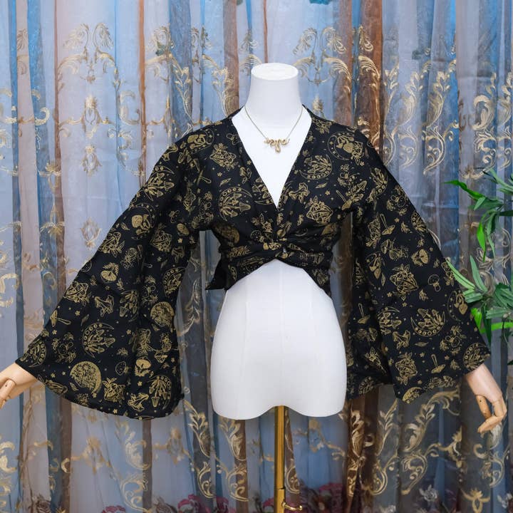 Karma Nepal Crafts - Wholesale Blouse - Women's - 3 Way Cotton Wrap Top with Mushroom Print9