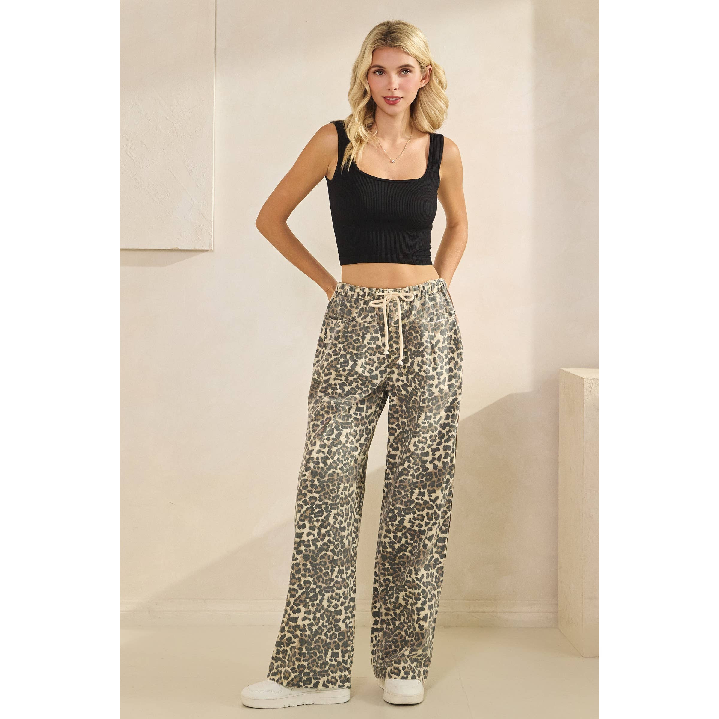 Veveret – wholesale Pants – Women's – Leopard Printed Striped Wide Legged Pants40