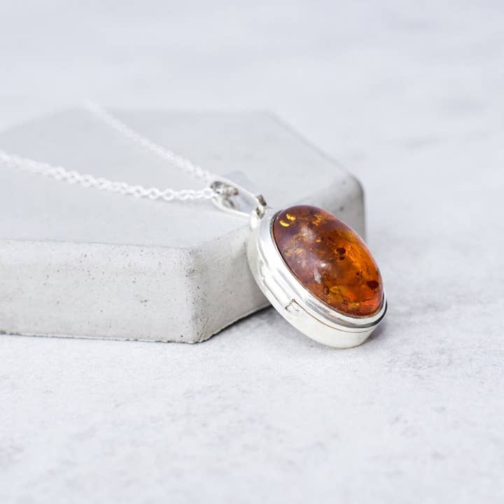 Marcin Waryszak - Wholesale Locket Necklace - Baltic Amber Locket Pendant Necklace Sterling Silver Locket4