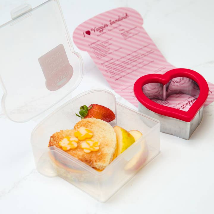 Handstand Kitchen – wholesale Kitchen tool/gadget – Sandwich Cutter Lunch Set PDQ – Dino, Heart, Unicorn, Rocket7