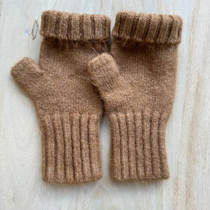 Cinnamon Creations - Wholesale Gloves – Women's - Thick Fingerless Gloves GL0132